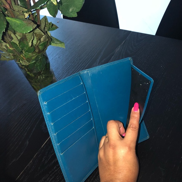 ❌❌SOLD❌❌ Passport Holder/ checkbook Blue Epic - Picture 5 of 6